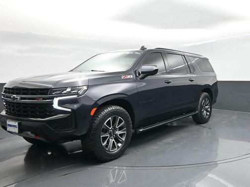 2022 Chevrolet Suburban 4WD Z71