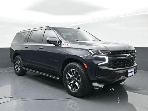 2022 Chevrolet Suburban 4WD Z71