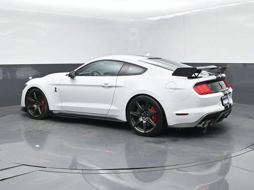 Oxford White 2021 Ford Shelby GT500 Base