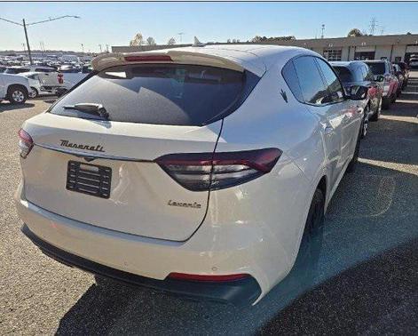 2023 Maserati Levante Modena