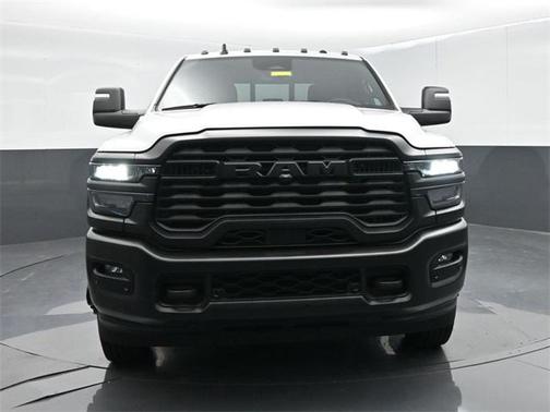 2025 RAM 3500 Tradesman Crew Cab 4x4 8' Box