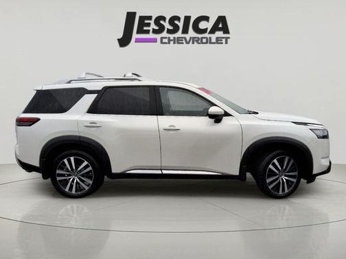Pearl White Tricoat 2024 Nissan Pathfinder Platinum 4WD