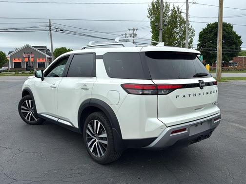 Pearl White Tricoat 2024 Nissan Pathfinder Platinum 4WD