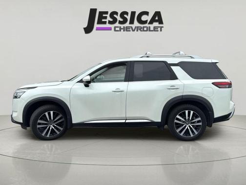 Pearl White Tricoat 2024 Nissan Pathfinder Platinum 4WD