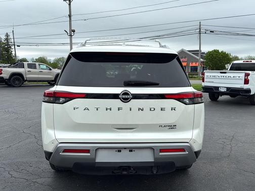 Pearl White Tricoat 2024 Nissan Pathfinder Platinum 4WD