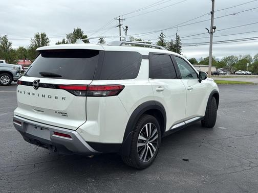 Pearl White Tricoat 2024 Nissan Pathfinder Platinum 4WD