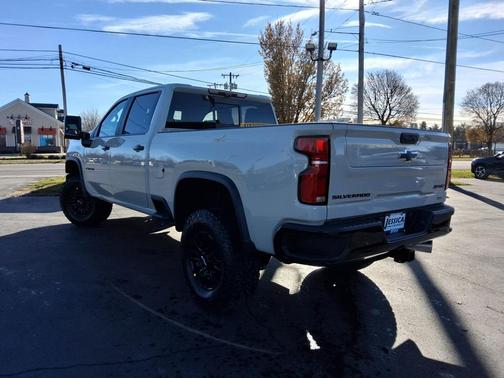 2026 Chevrolet Silverado 2500 Crew Cab, Standard Bed, XR2, 4WD