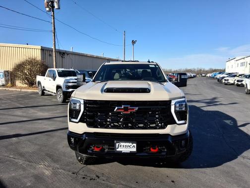 2026 Chevrolet Silverado 2500 Crew Cab, Standard Bed, XR2, 4WD