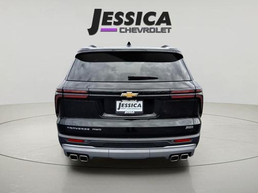 Mosaic Black Metallic 2025 Chevrolet Traverse LT
