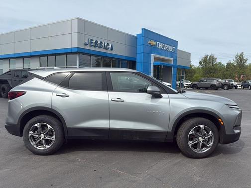 Sterling Gray Metallic 2025 Chevrolet Blazer 2LT