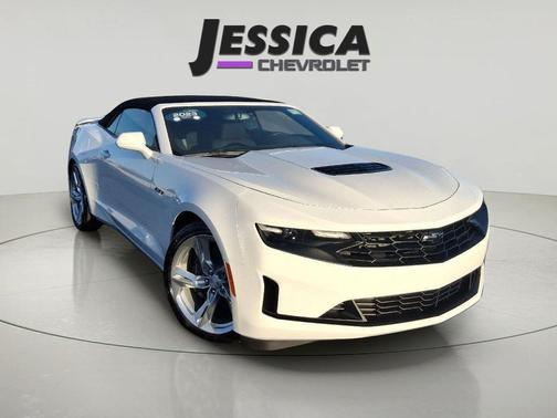 2023 Chevrolet Camaro RWD Convertible LT1