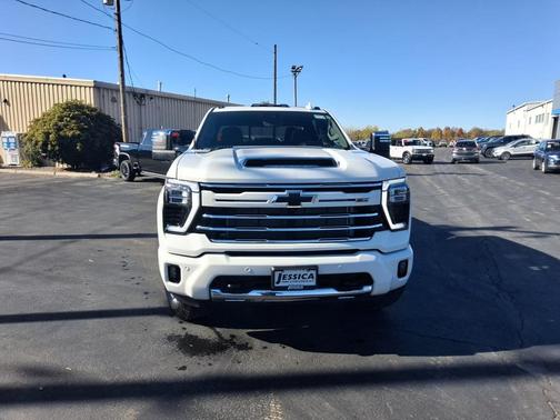2025 Chevrolet Silverado 2500 LTZ