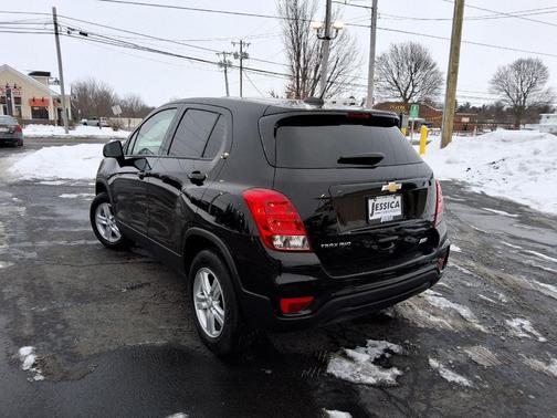 2022 Chevrolet Trax LS