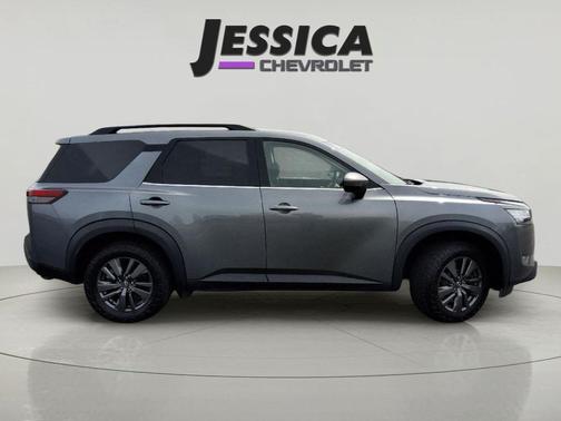 Gun Metallic 2022 Nissan Pathfinder SV 4WD