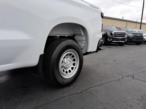 2025 Chevrolet Silverado 1500 WT