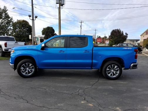 2025 Chevrolet Silverado 1500 LT