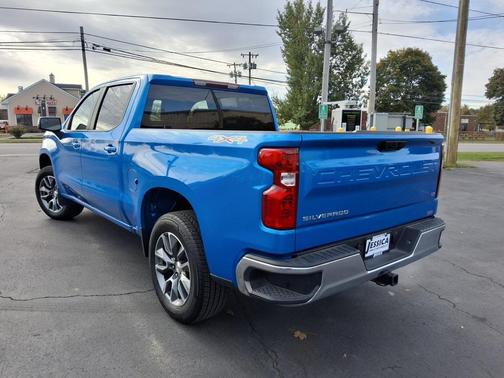 2025 Chevrolet Silverado 1500 LT