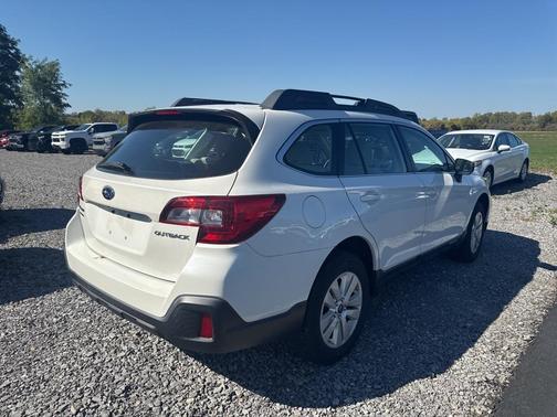 2018 Subaru Outback 2.5i