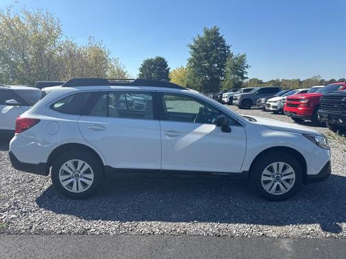 2018 Subaru Outback 2.5i