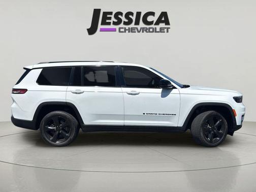 Bright White Clearcoat 2021 Jeep Grand Cherokee L Altitude