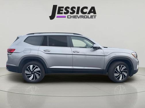 2025 Volkswagen Atlas 2.0T SE w/Technology 4MOTION