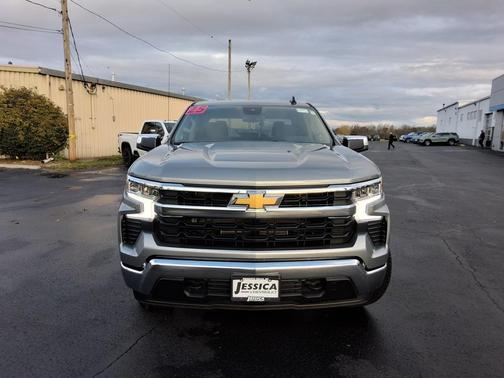 2025 Chevrolet Silverado 1500 LT