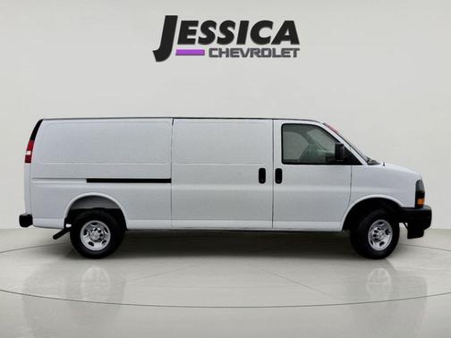 Summit White 2025 Chevrolet Express 2500 LT