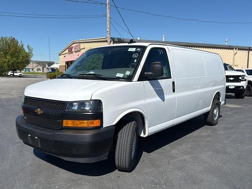 Summit White 2025 Chevrolet Express 2500 LT