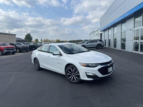 2022 Chevrolet Malibu FWD RS