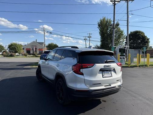 2021 GMC Terrain SLT