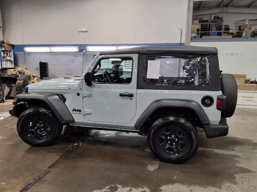 2023 Jeep Wrangler Sport
