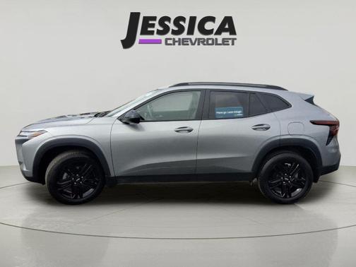 Sterling Gray Metallic 2025 Chevrolet Trax FWD ACTIV