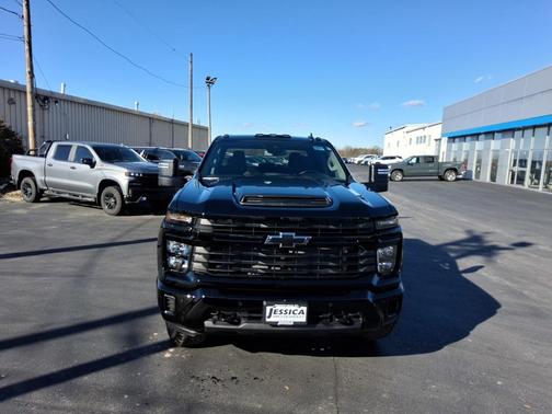 2026 Chevrolet Silverado 2500 Custom