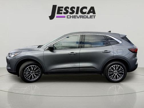 Carbonized Gray Metallic 2023 Ford Escape Active