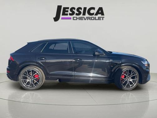2020 Audi Q8 55 Premium Plus