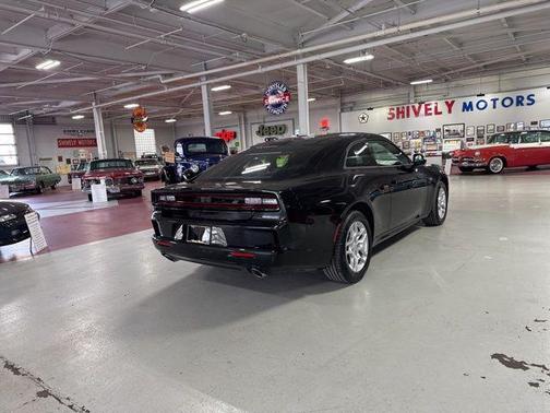 Diamond Black Crystal Pearlcoat 2026 Dodge Charger R/T