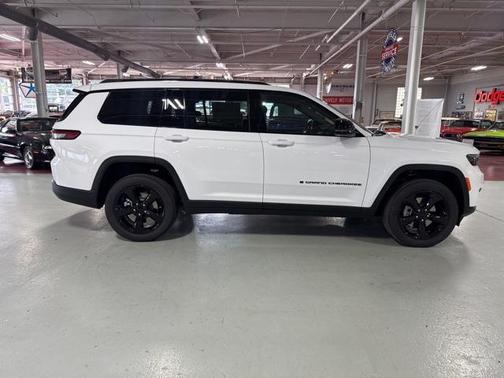 2025 Jeep Grand Cherokee L Altitude