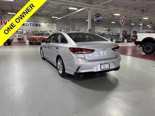 Symphony Silver 2018 Hyundai SONATA Sport