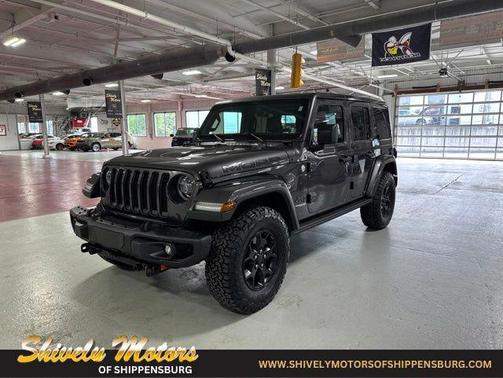 Granite Crystal Metallic Clearcoat 2019 Jeep Wrangler Unlimited Moab 4x4