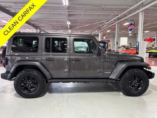 Granite Crystal Metallic Clearcoat 2019 Jeep Wrangler Unlimited Moab 4x4