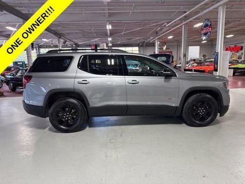 Sterling Metallic 2023 GMC Acadia AWD AT4