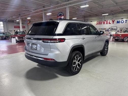 2025 Jeep Grand Cherokee Limited