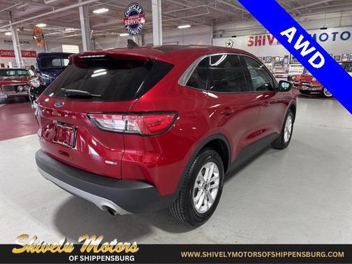 2020 Ford Escape SE