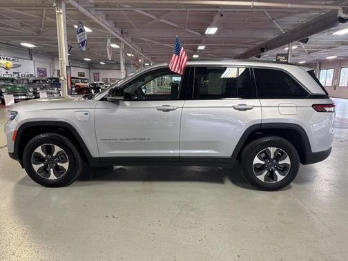 2022 Jeep Grand Cherokee 4xe Base