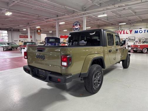 2026 Jeep Gladiator Sport S