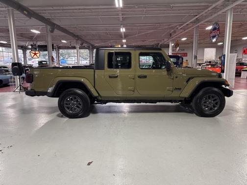 2026 Jeep Gladiator Sport S