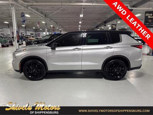 2023 Mitsubishi Outlander SEL Black Edition S-AWC