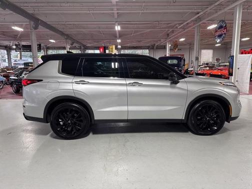 2023 Mitsubishi Outlander SEL Black Edition S-AWC