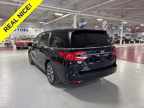 Crystal Black Pearl 2023 Honda Odyssey EX-L