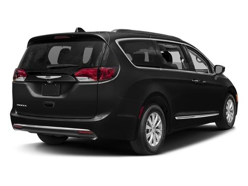 Brilliant Black Crystal Pearlcoat 2017 Chrysler Pacifica Touring-L